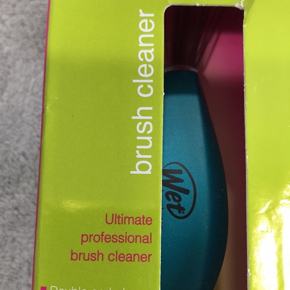 Beauty Tool Bundle Ohii, Wetbrush, and J.Cat New - Picture 4 of 13